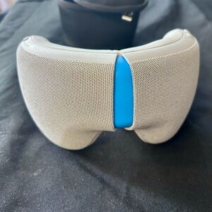 Like new Therabody Smart Goggles. Ease headaches & stress naturally